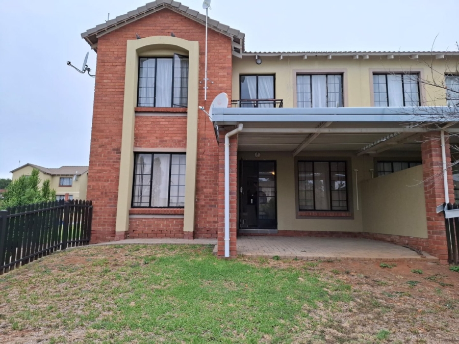 2 Bedroom Property for Sale in Hillside Free State